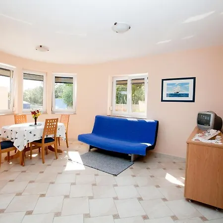 Petani Apartament *