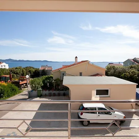 Petani Apartament Kožino